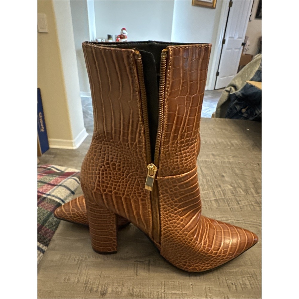 lulus Dawson Tan Crocodile Pointed-Toe   4 Inch Heel Boots Size‎ 9 Women